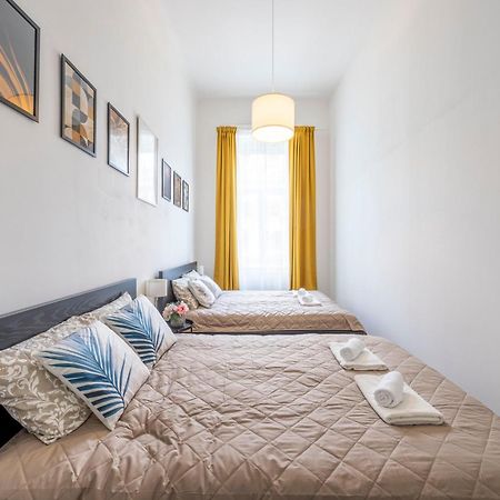 Spacious Cozy Home With 4Bedroom In The Heart Of Bp Budapest Extérieur photo