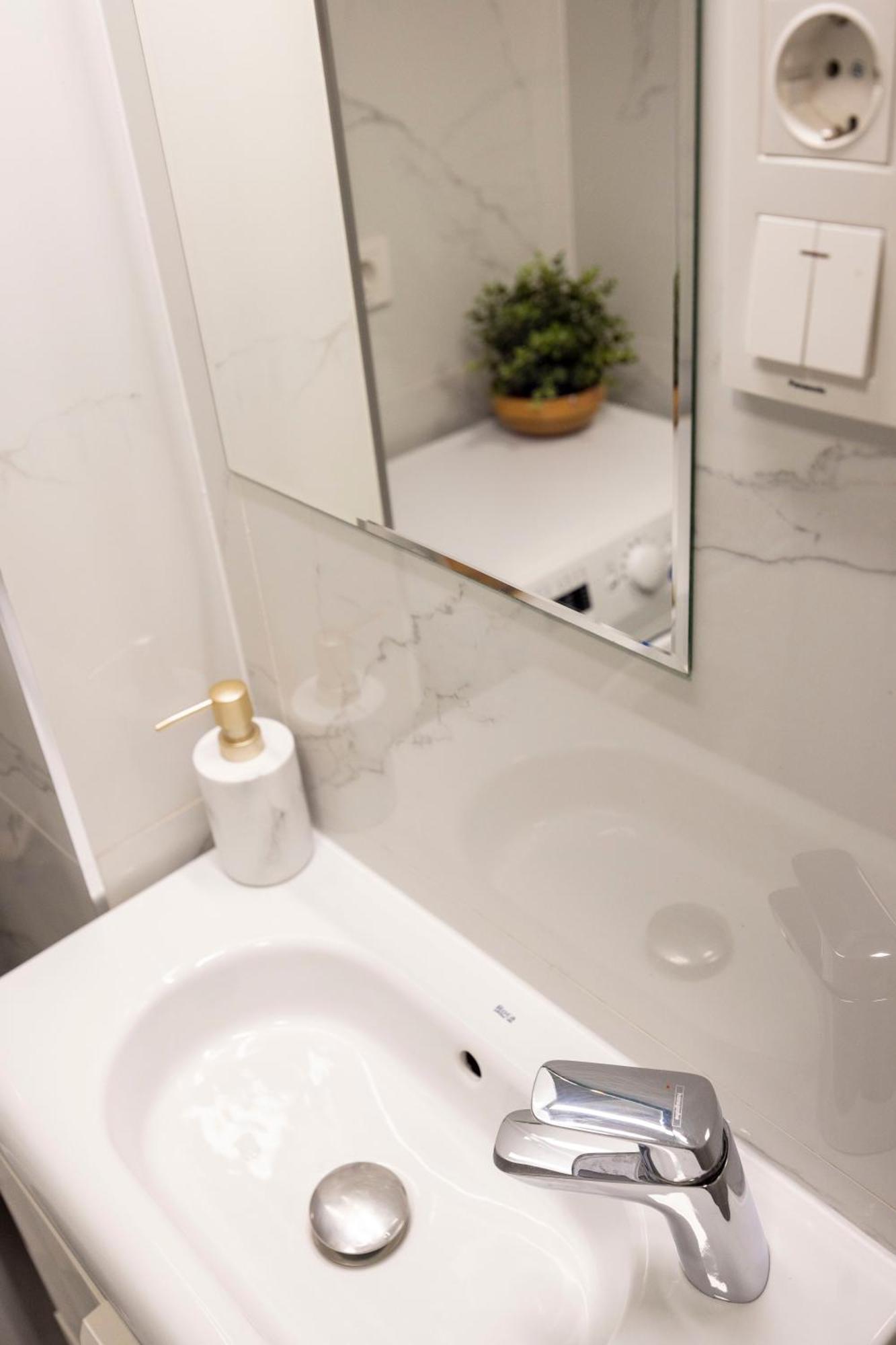 Spacious Cozy Home With 4Bedroom In The Heart Of Bp Budapest Extérieur photo